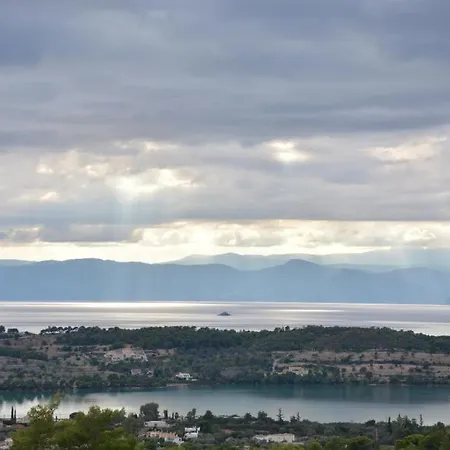 The Greek Way Of Living Apartment *